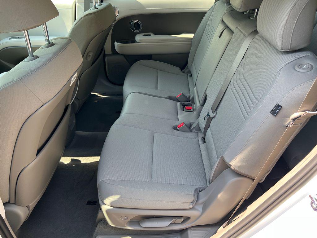 New 2026 White Hyundai SE FWD image 22