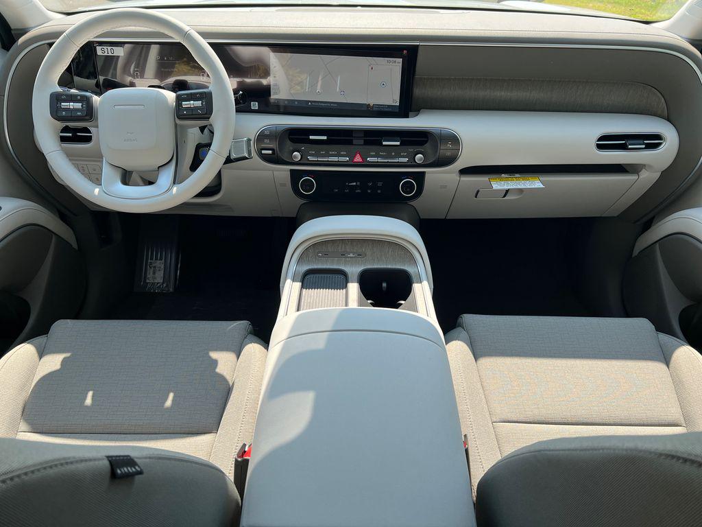New 2026 White Hyundai SE FWD image 25
