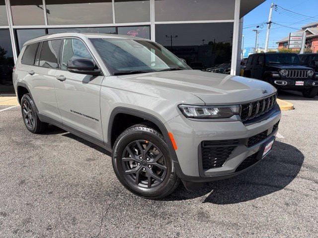 2027 Jeep Grand Cherokee GRAND CHEROKEE L LAREDO ALTITUDE 4X4 2027 Jeep Grand Cherokee GRAND CHEROKEE L LAREDO ALTITUDE 4X4