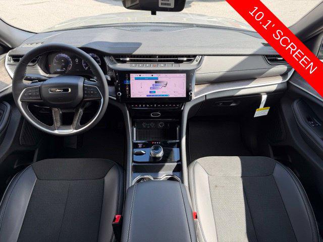 2027 Jeep Grand Cherokee GRAND CHEROKEE L LAREDO ALTITUDE 4X4 2027 Jeep Grand Cherokee GRAND CHEROKEE L LAREDO ALTITUDE 4X4