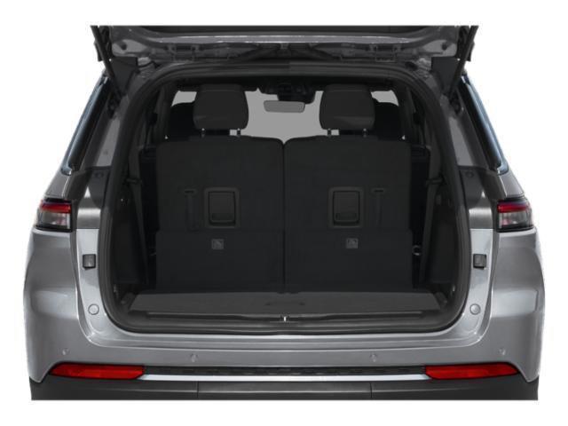 2027 Jeep Grand Cherokee L photo 10 of 14