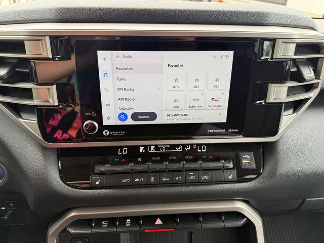 2024 Toyota Sequoia SR5
