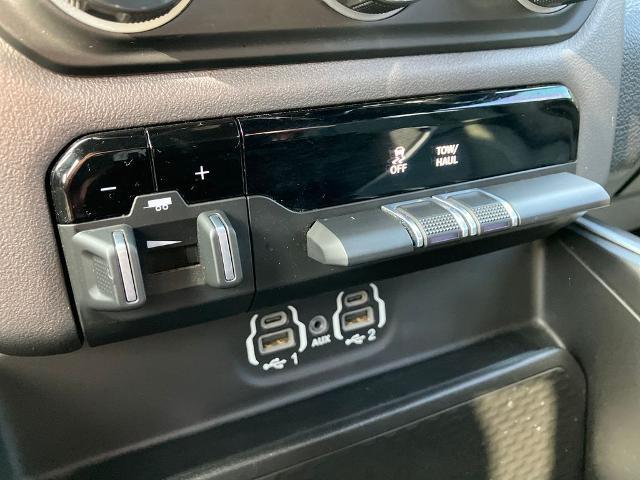 2023 Ram 1500 Big Horn Crew Cab 4x4 6'4" Box