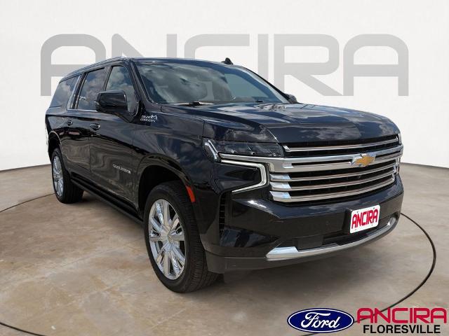 2022 Chevrolet Suburban 4WD High Country for sale in Floresville, TX