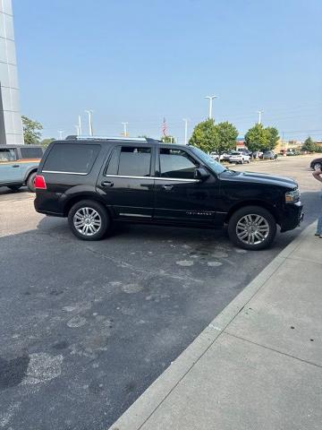 2011 Lincoln Navigator Base for sale in Plainfield, IN