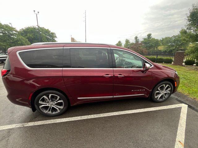 2022 Chrysler Pacifica Pinnacle AWD 2022 Chrysler Pacifica Pinnacle AWD