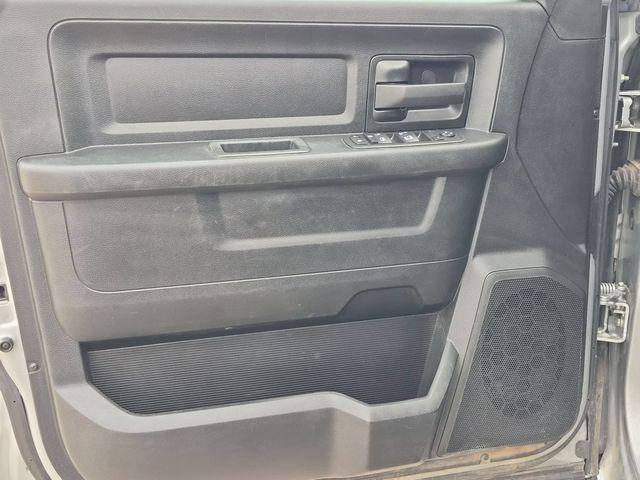 2022 Ram 1500 Classic Tradesman Crew Cab 4x4 57 Box