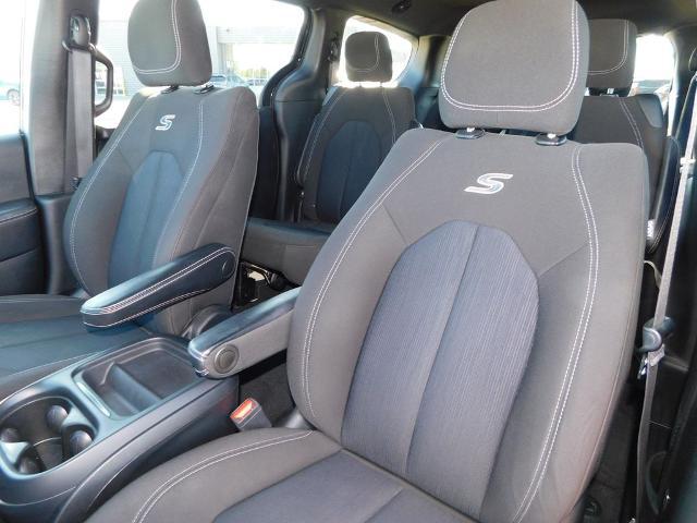 2021 Chrysler Pacifica Touring
