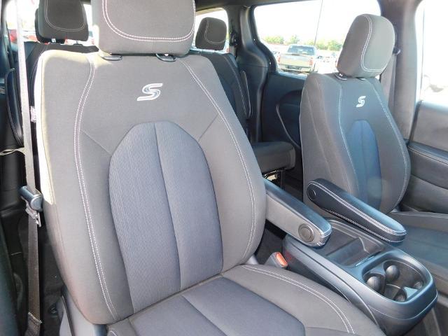 2021 Chrysler Pacifica Touring