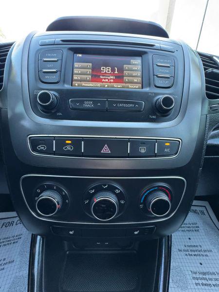 2014 Kia Sorento LX