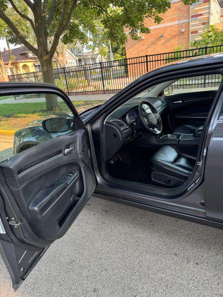 2016 Chrysler 300 Limited