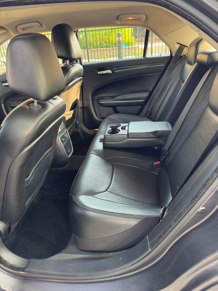 2016 Chrysler 300 Limited