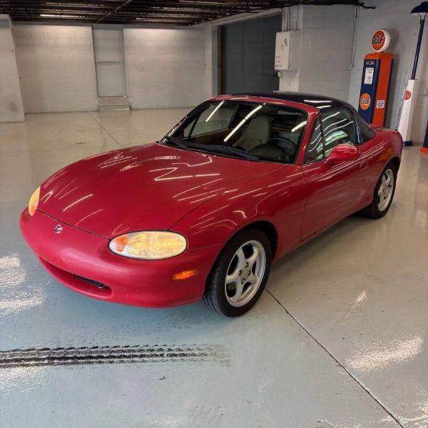 1999 Mazda MX-5 Base