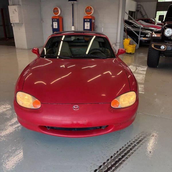1999 Mazda MX-5 Base