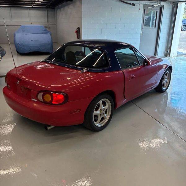 1999 Mazda MX-5 Base