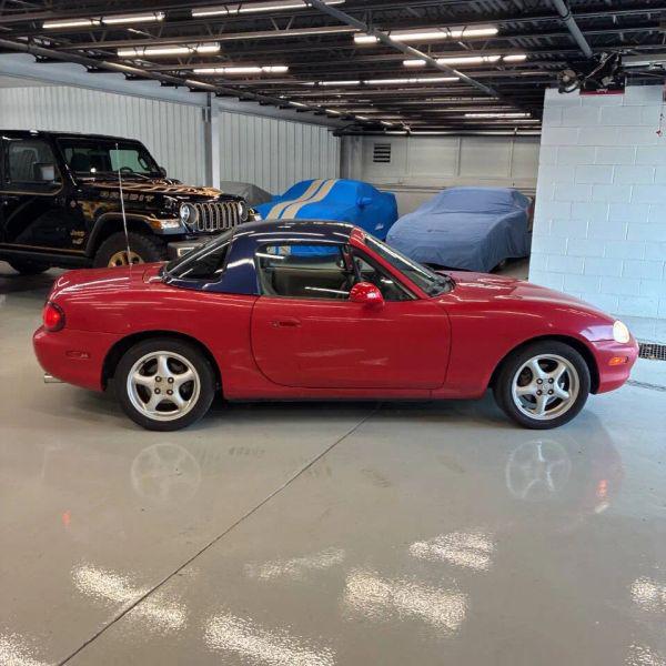 1999 Mazda MX-5 Base