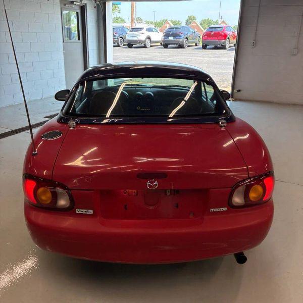 1999 Mazda MX-5 Base