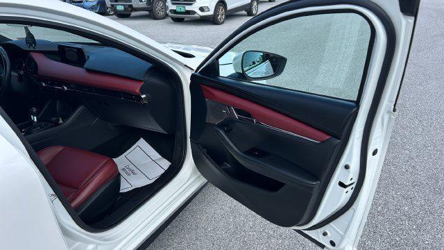 2021 Mazda Mazda3 Premium