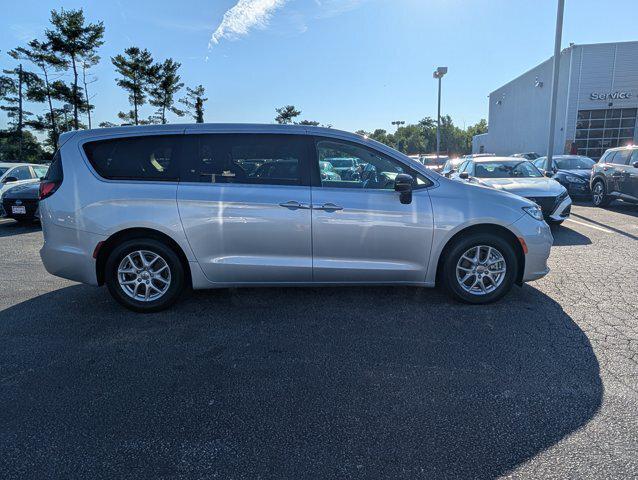 2024 Chrysler Pacifica Touring L 2024 Chrysler Pacifica Touring L