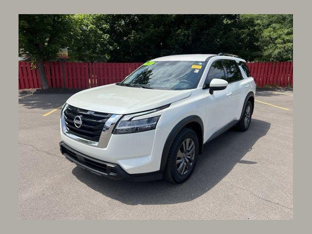 2022 Nissan Pathfinder SV 4WD for sale in Bloomfield Hills, MI