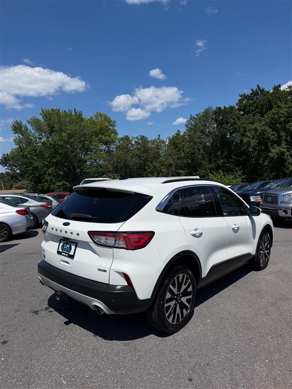 2020 Ford Escape SEL