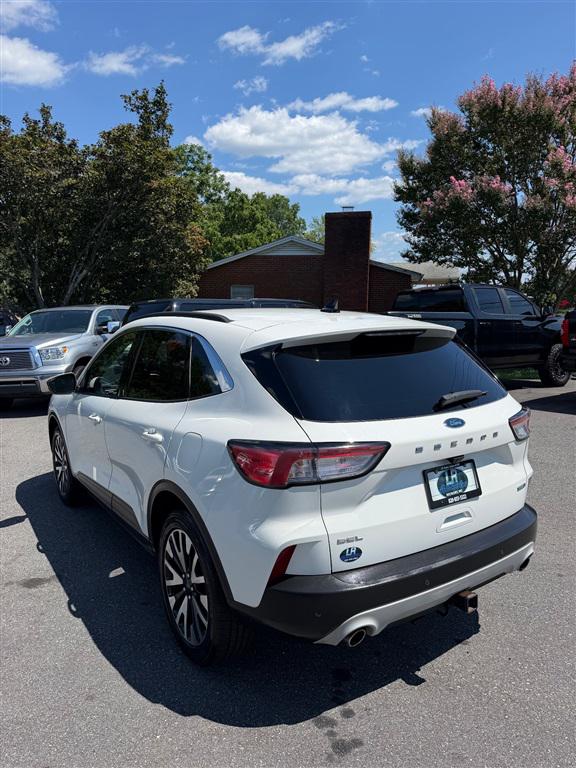 2020 Ford Escape SEL