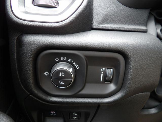 2026 Ram 1500 Big Horn Crew Cab 4x4 64 Box