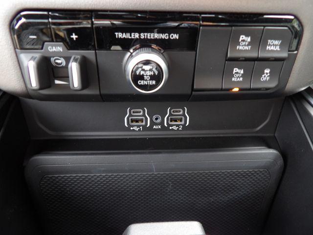 2026 Ram 1500 Big Horn Crew Cab 4x4 64 Box