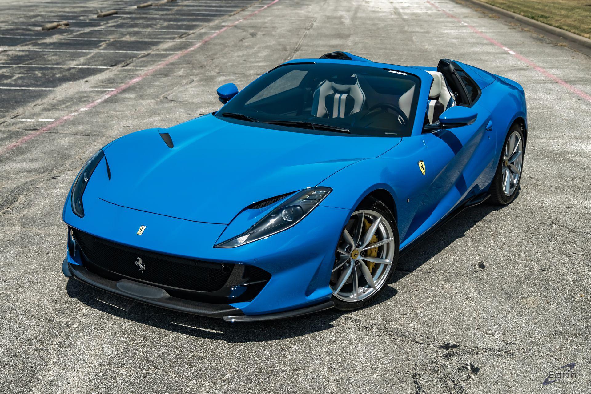 2022 Ferrari 812 GTS