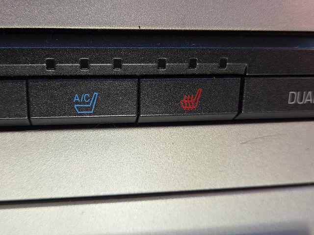 2008 Lincoln MKX Base