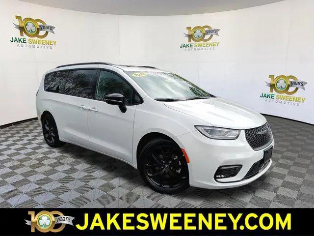 2025 Chrysler Pacifica Limited for sale in Florence, KY
