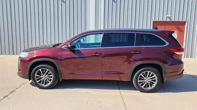 2018 Toyota Highlander XLE for sale in Fort Atkinson, WI