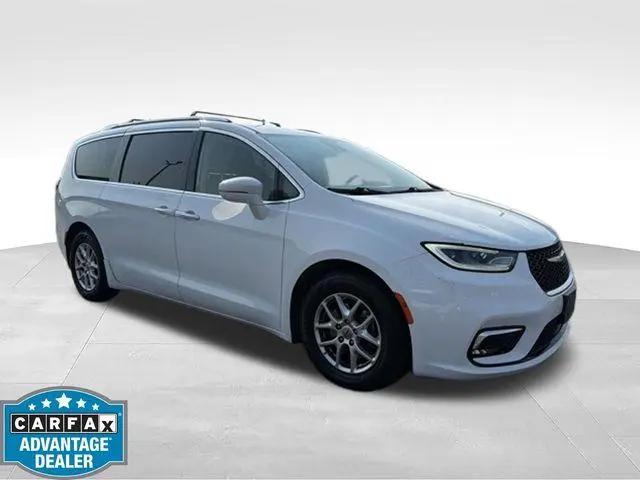 2021 Chrysler Pacifica Touring L for sale in Champaign, IL