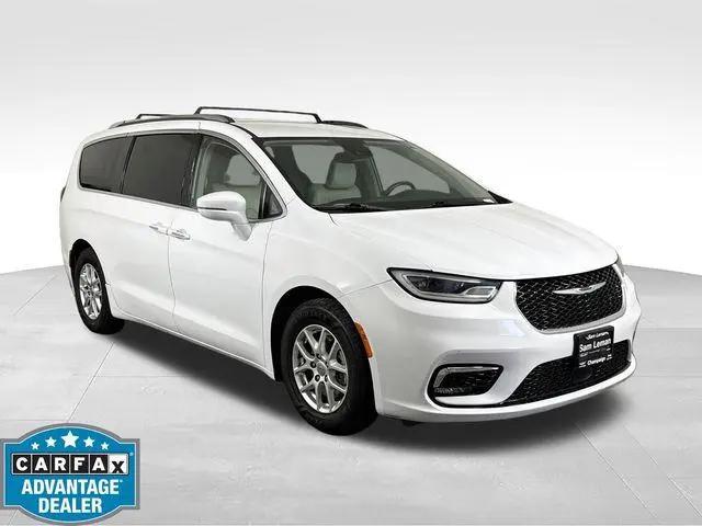 2021 Chrysler Pacifica Touring L for sale in Champaign, IL