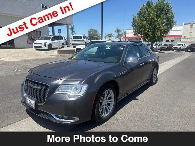 2017 Chrysler 300 Base for sale in Bakersfield, CA