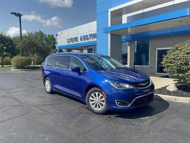2018 Chrysler Pacifica Touring L Plus for sale in Bellefontaine, OH