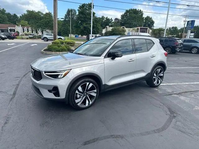 2024 Volvo XC40 B5 Plus Dark Theme for sale in Boardman, OH