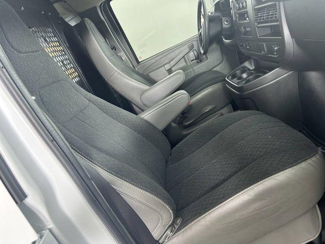 2025 GMC Savana Cargo RWD 2500 Regular Wheelbase Work Van
