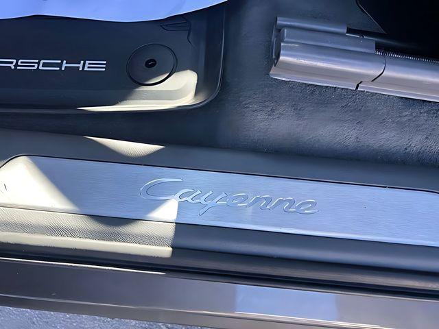 2021 Porsche Cayenne Base