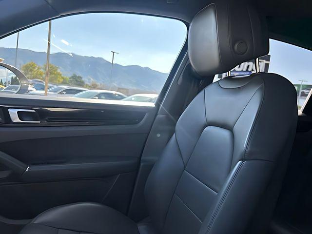 2021 Porsche Cayenne Base