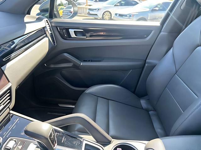 2021 Porsche Cayenne Base