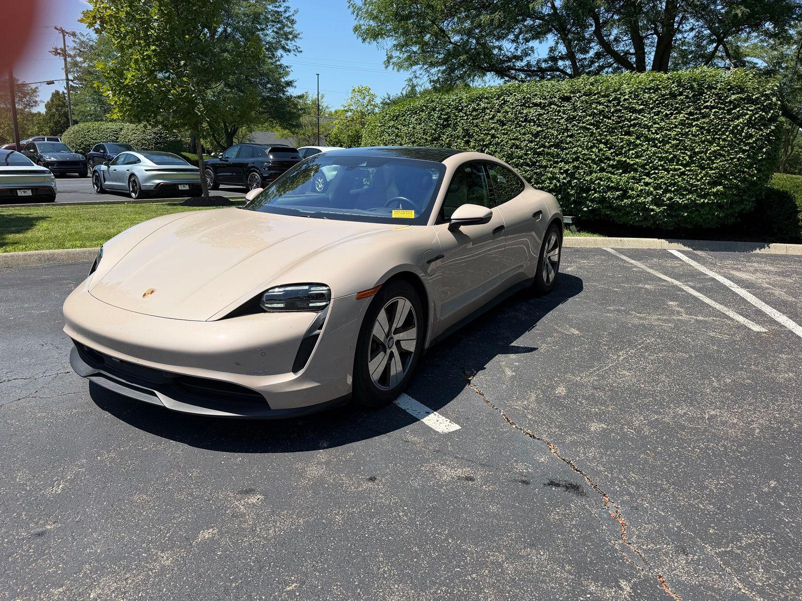 /2023 Porsche Taycan