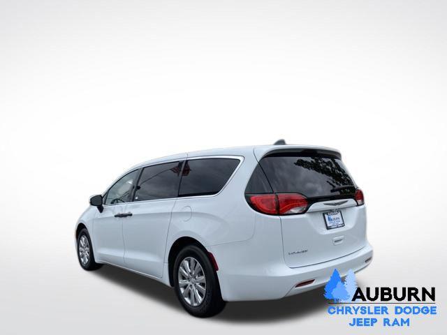 2021 Chrysler Voyager L