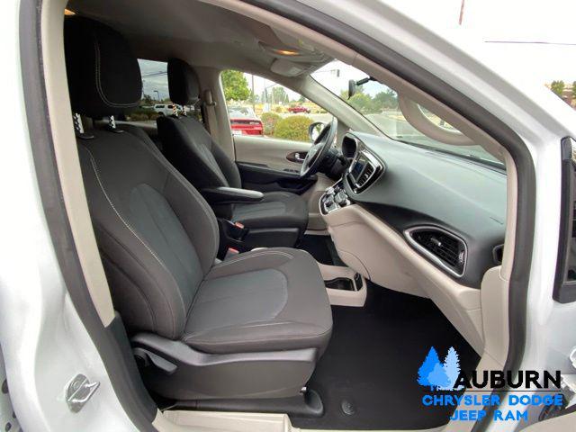 2021 Chrysler Voyager L