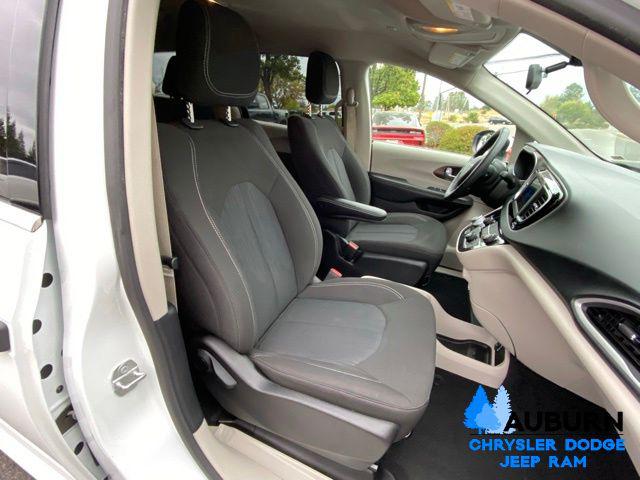 2021 Chrysler Voyager L