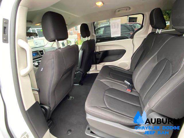 2021 Chrysler Voyager L