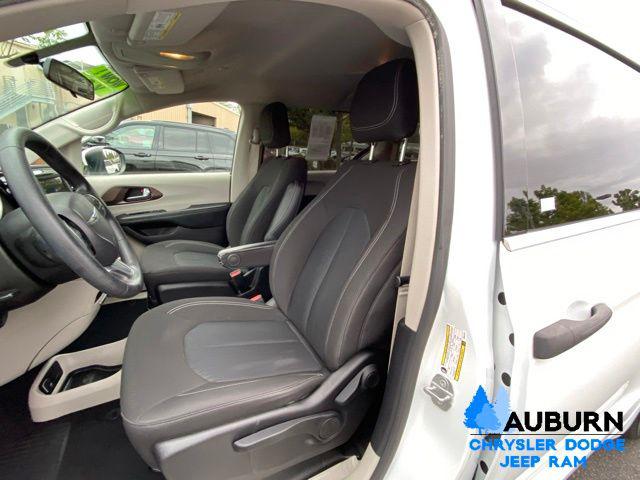 2021 Chrysler Voyager L