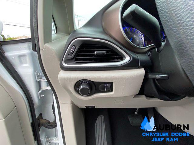 2021 Chrysler Voyager L