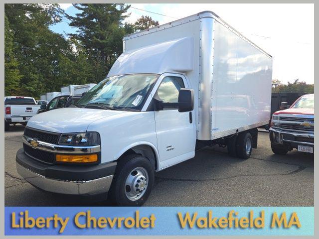 2024 Chevrolet Express Cutaway 4500 Van for sale in Wakefield, MA