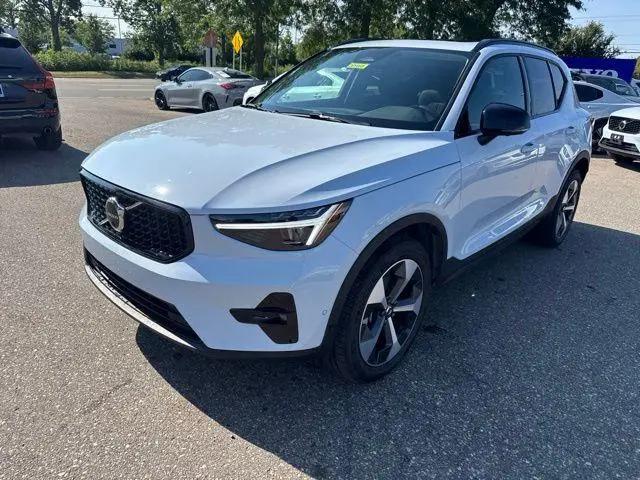 2026 Volvo XC40 Plus, B5 AWD Gas (mild hybrid), Dark for sale in Farmington Hills, MI